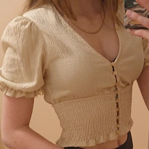 MONKI sommar tröja, dam, strolek: xss  - Sommar tröja, stretchig och lätt material, beige, strolek xxs (funkar också till xs och s) eftersom det är stretching material. 