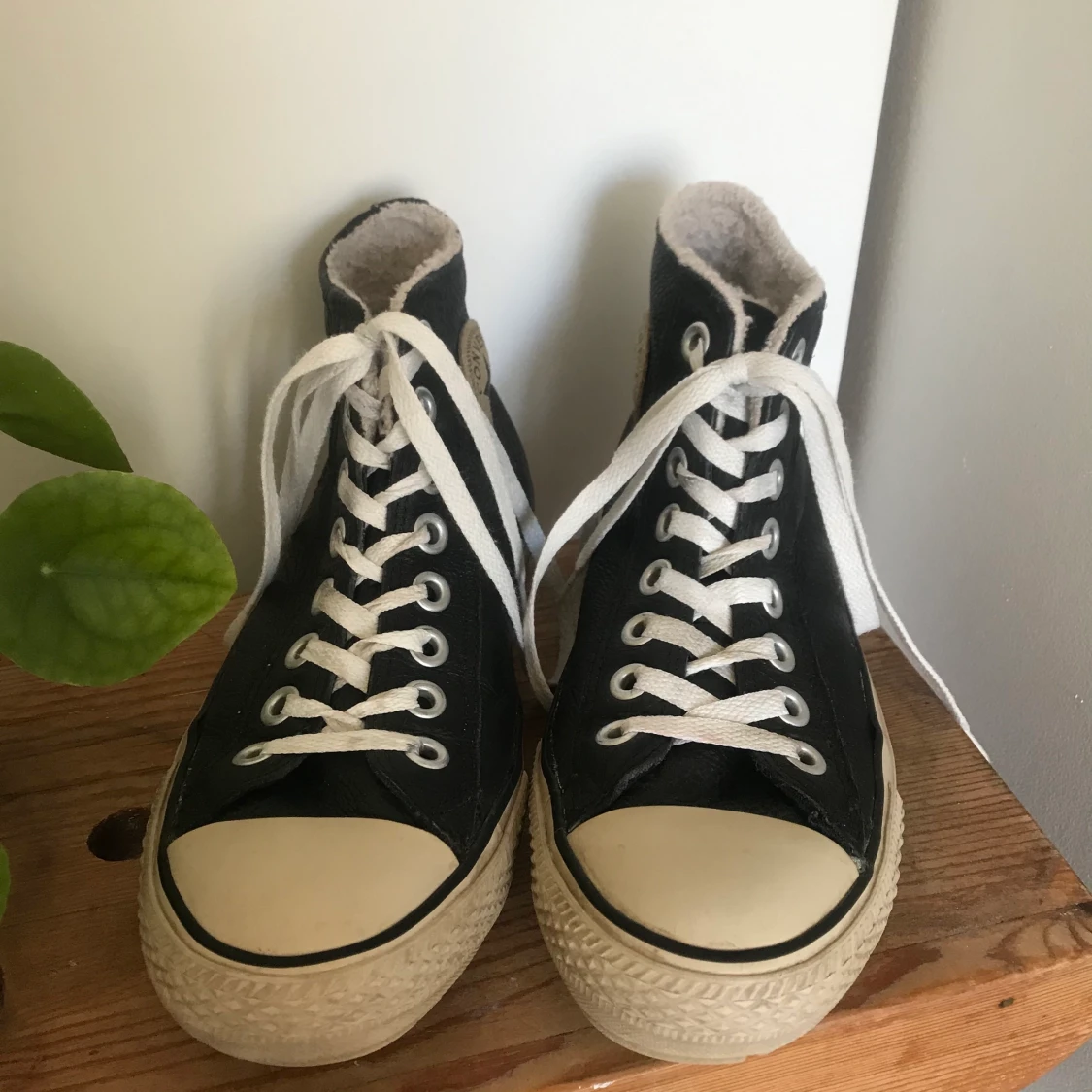 Svarta converse  - 90