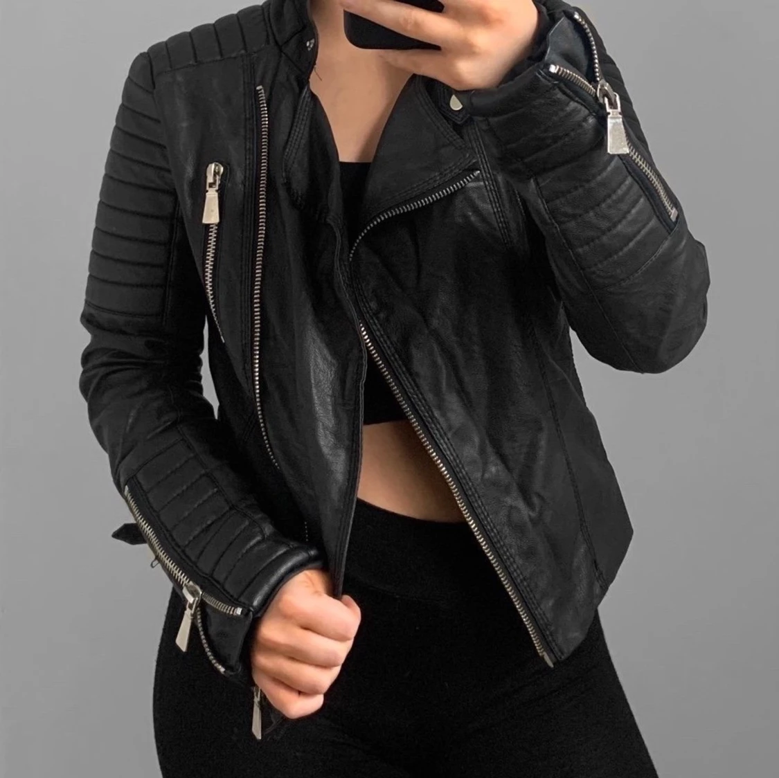 Svart skinnjacka från Chiquelle