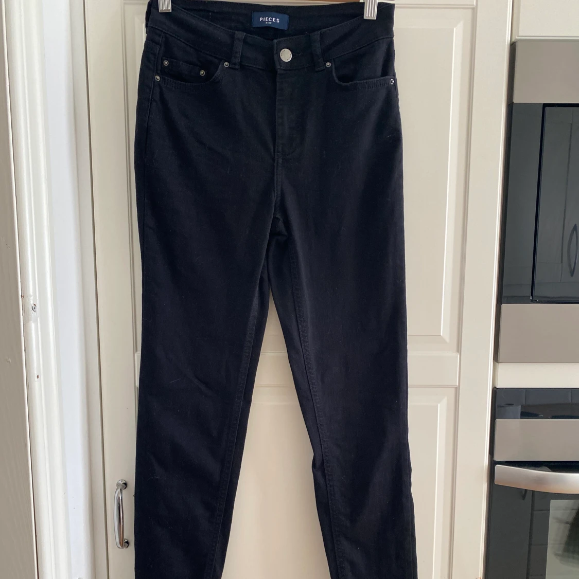 Svarta jeans  - 90