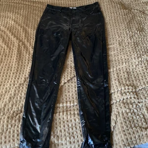 Lack byxor - Helt nya lack byxor 