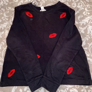 Kläder - En för 50kr + frakt. Knappt använda. Båda i storlek M