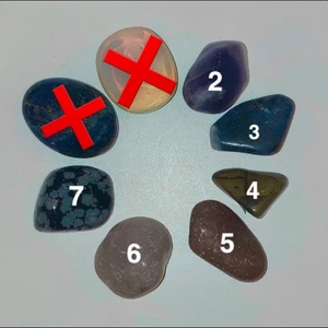 Kristaller 🤍 - Olika kristaller! Du kan köpa en eller flera <33 kolla andra sliden för pris 😄