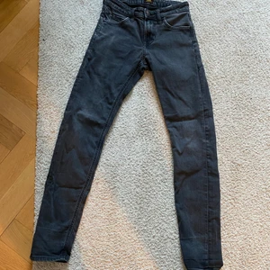 Lee byxor w27 , l32 - Lee Luke jeans skinny Köpta på carlings för 900kr storlek 32 