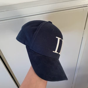 Cool keps - Fin Les Deux keps knappt använd