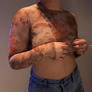 Topp - Fin topp i fint skick! Frakt tillkommer💕