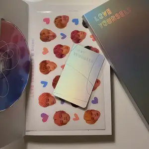 Love Yourself Answer BTS Album version E! Så gott som nytt köpt från amazon, allt ingår pc, klistermärken och CD! Kontakta mig om du är intresserad eller har några frågor!💓