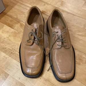 bruna läder skor - helt oanvänd, läder skor,