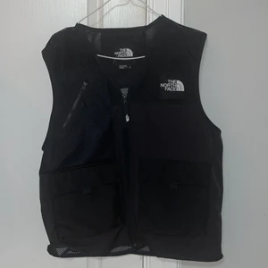 The north face väst - Tunn väst, sprillans ny & aldrig använd 💘