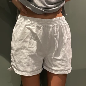 Brandy Melville shorts - Köpta i sthlm, använt en gång 