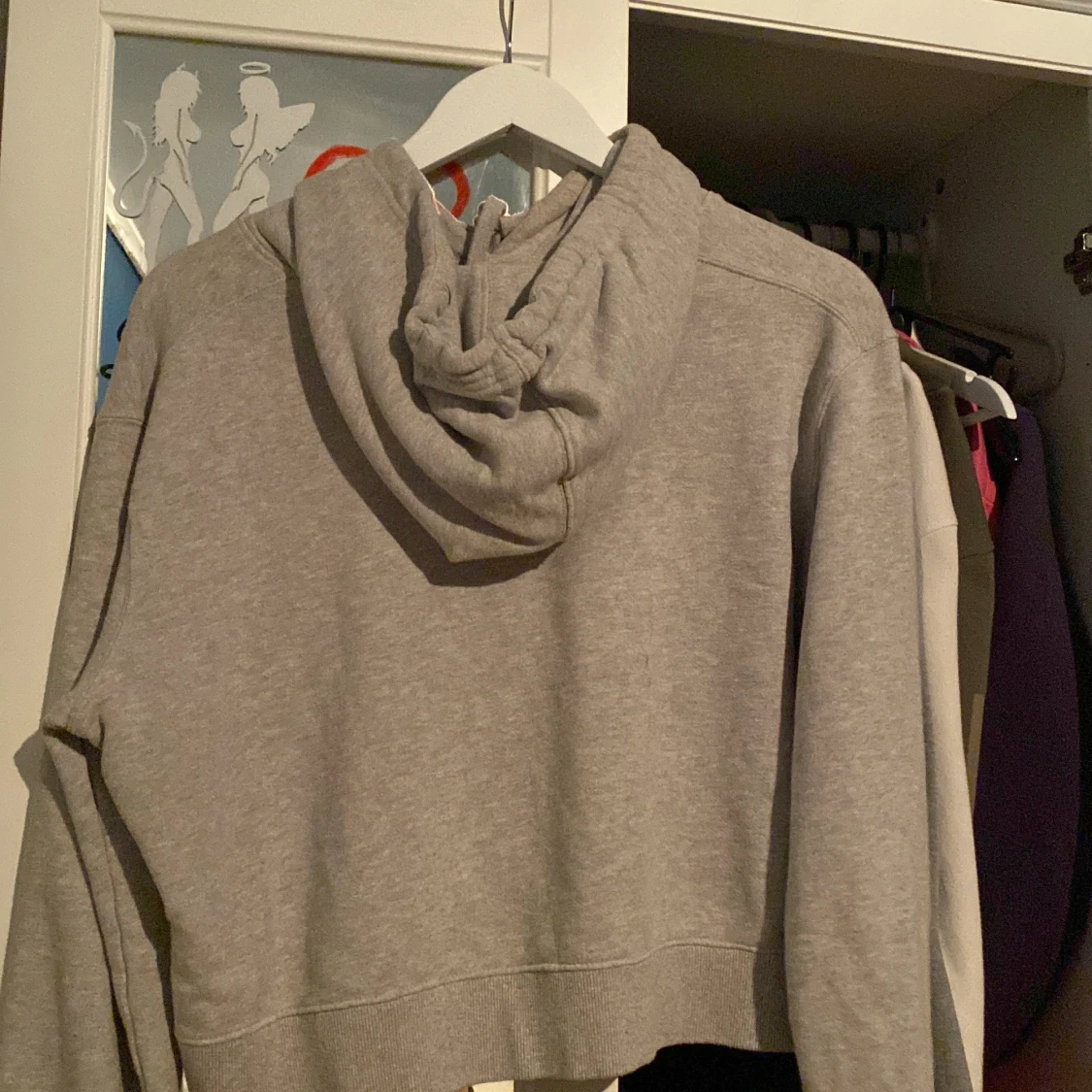 Säljs en Calvin klein hoodie i storlek s - 90