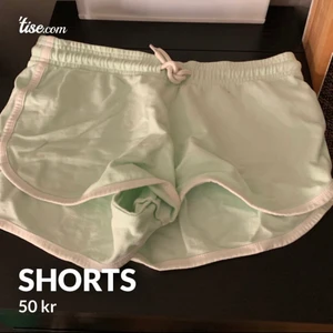 Mjukis shorts  - Ljusgröna typ 