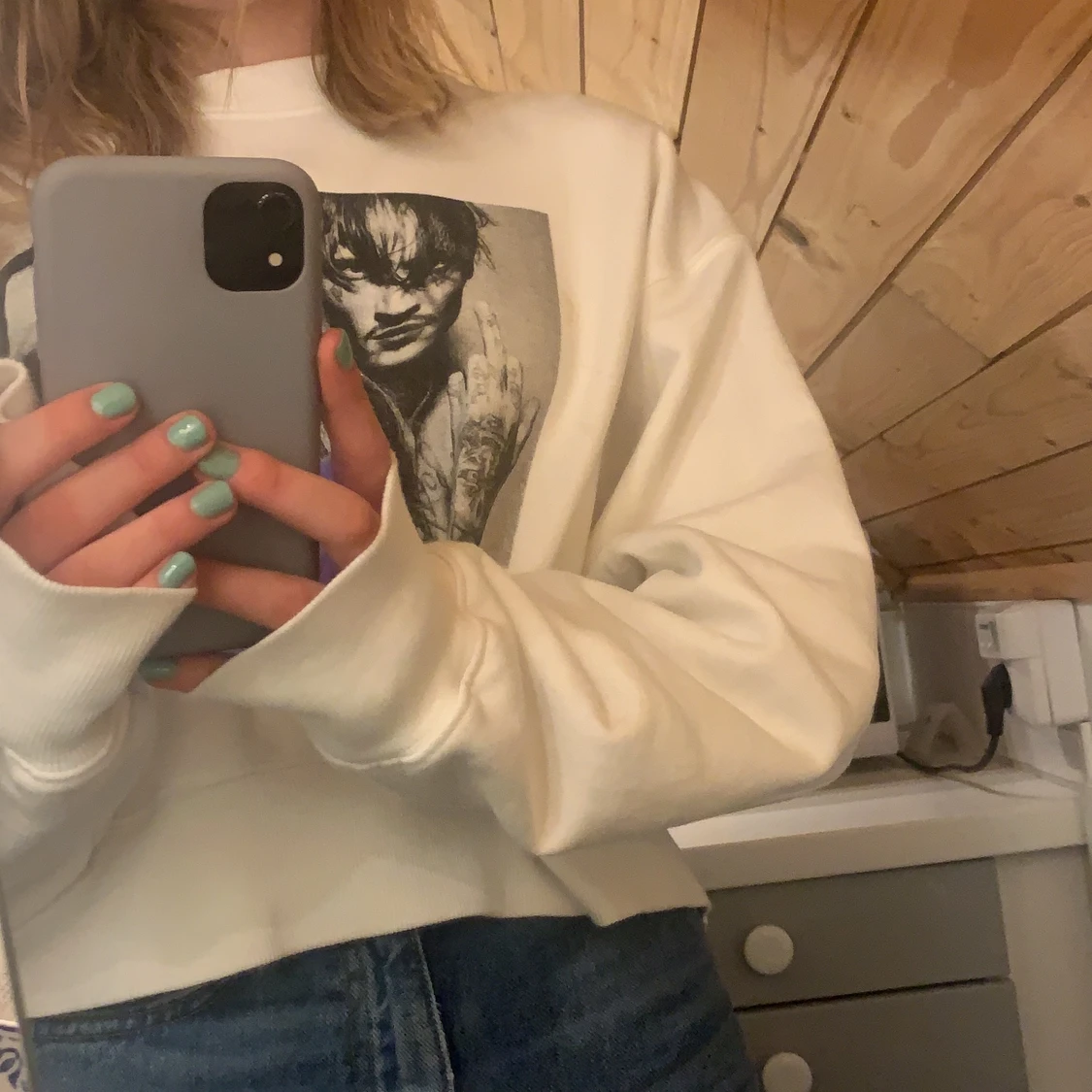Sweatshirt med tryck - 91