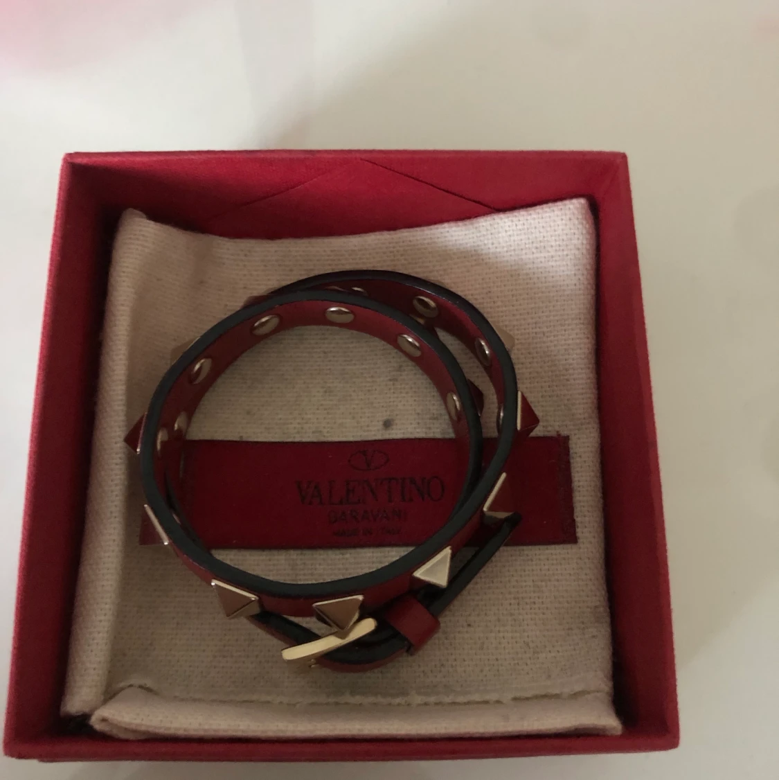 Valentino armband, bubbel, vinrött  - 91