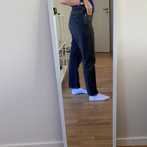 Carin Wester byxor - Säljer dessa byxor då de är för stora för mig. Använda endast 1 gång. Kan mötas upp eller skickas💘