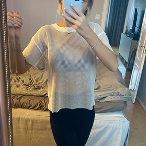 Cool tröja - Cool genomskinlig vit tröja. Köparen står för frakten, kram 💓