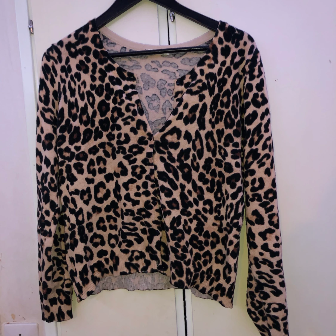 Snygg leopard tröja  - 90