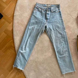  - Jättefina Lewis jeans! Dom ser mer urtvättade ut än vad de i själva verket är! 