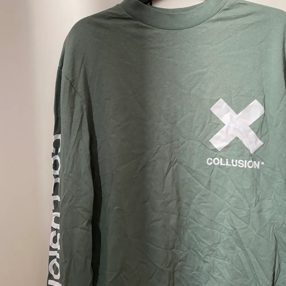Grön tröja från ASOS kollektion COLLUSIONx. Aldrig använd! XS men oversize!. Tröjor & Koftor.