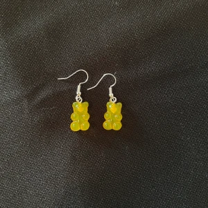 🌻orangegula björnörhängen🌻 - 🌻frakt 15kr🌻