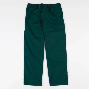Polar surf pants - Mörkgröna surf pants från Polar skate co. Använda men i fint skick. Skriv för mer bilder