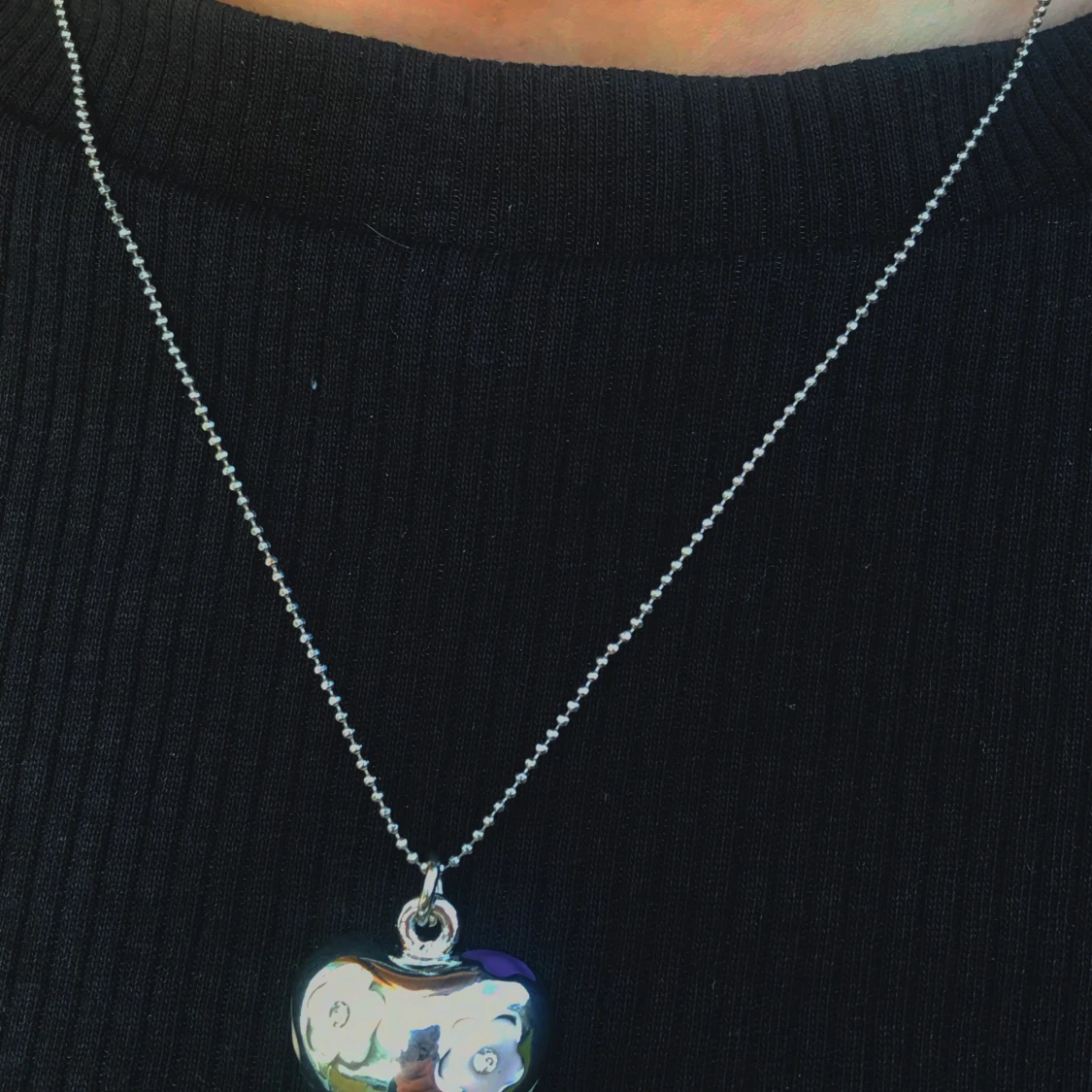 Silverfärgat halsband med hjärta - 90