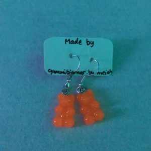 Orangea örhängen! - Fin till en varm sommardag!