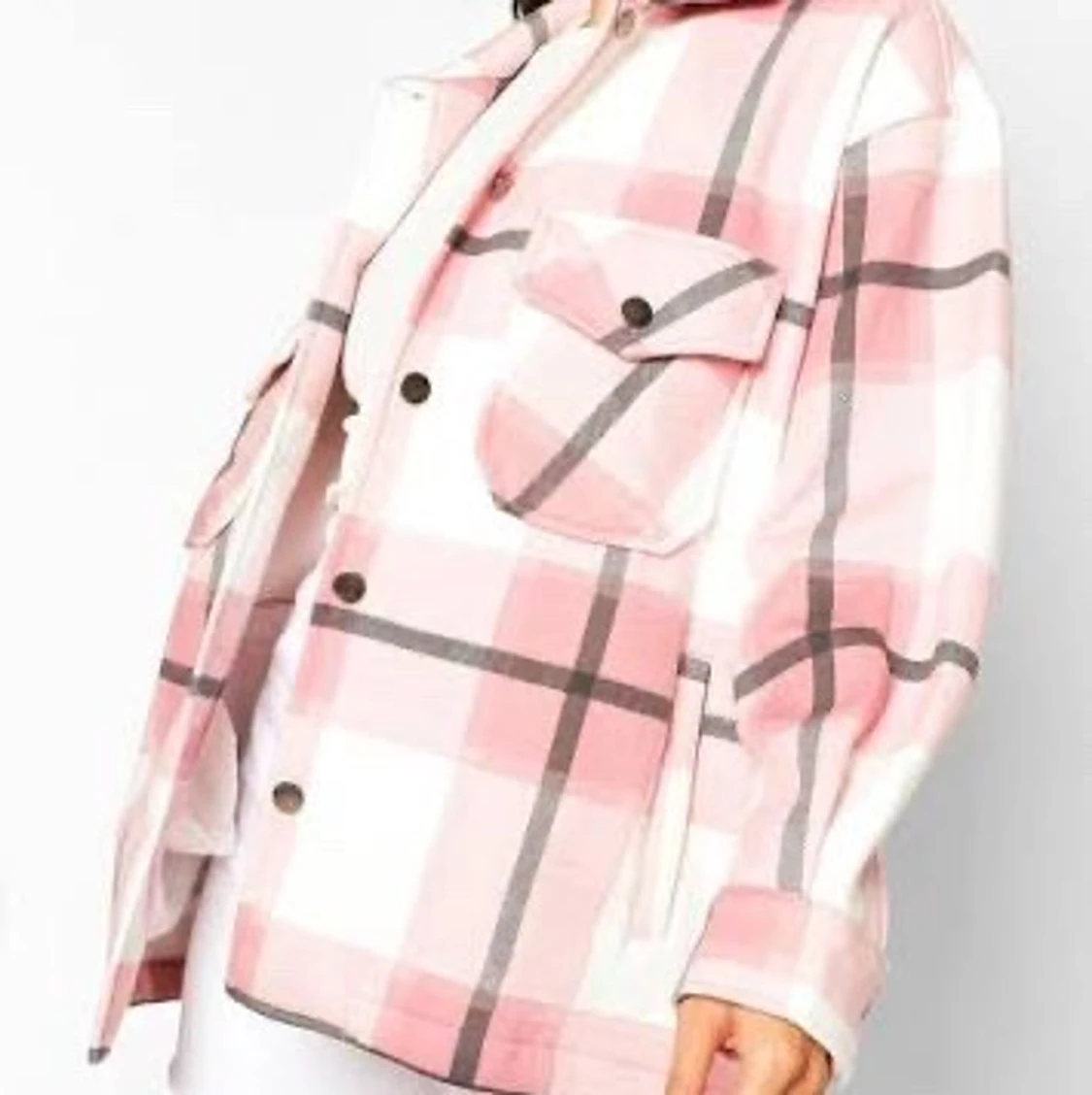 Rutig jacka från Boohoo! - 90