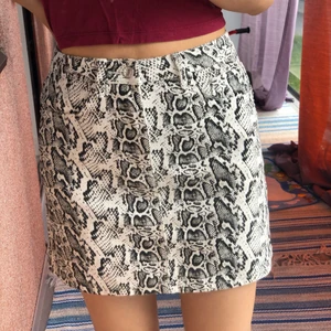 kjol - Skol båda 100kr 