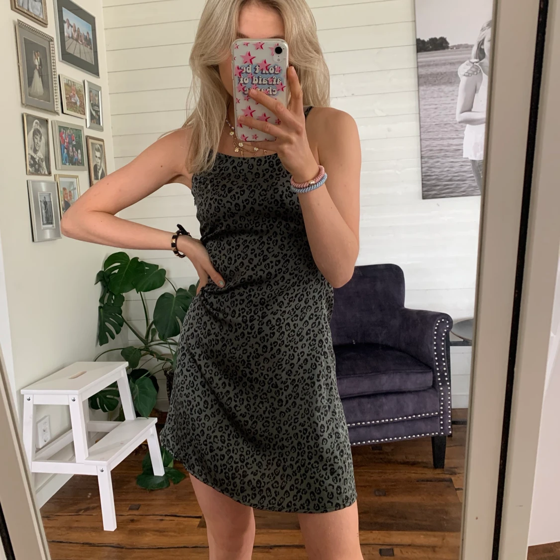 SJUKT SNYG KLÄNNING🖤🖤 - 90