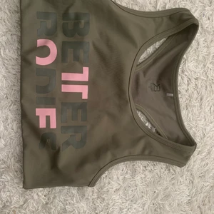 Better Bodies sport bh - Sport-bh från better Bodies aldrig använd så i mycket bra skick 
