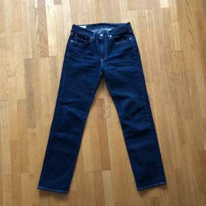 Levis jeans som aldrig är använda, strl w30 l32 :)