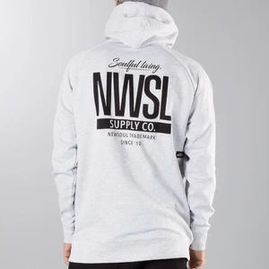 New soul hoodie  - Nästintill oanvänd hoodie från new soul med ett nypris på 600-700kr som jag nu säljer för 500kr. Han på bilden bär storlek xs!