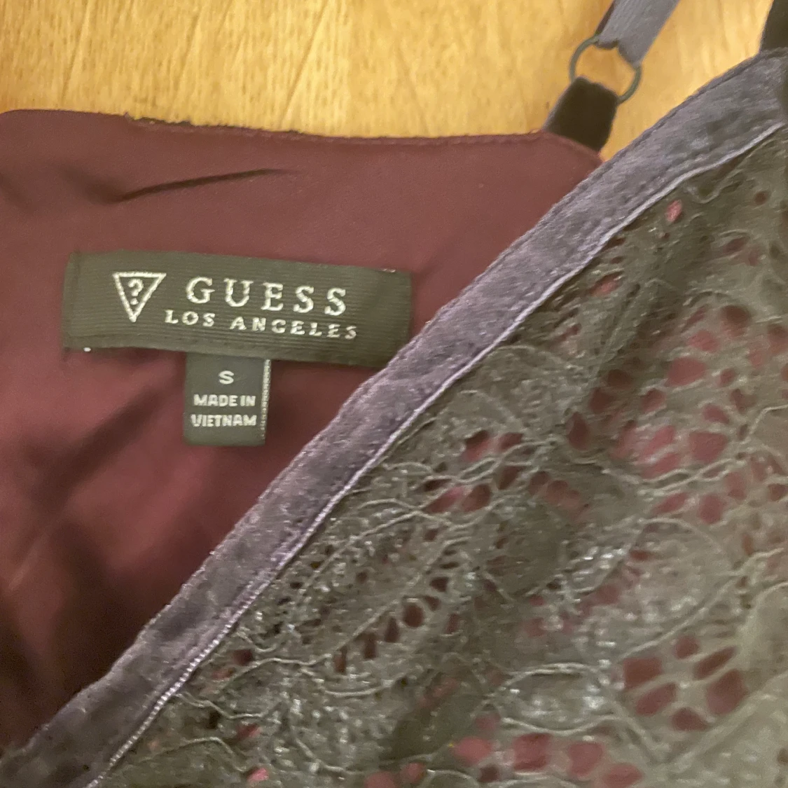 Klänning från Guess - 91