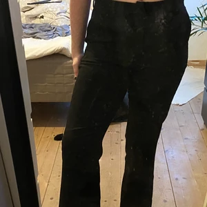 Svarta kostymbyxor  - Från bikbok 💗💗