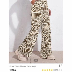 Kostymbyxor  - Ett par snygga kostymbyxor! Använda få gånger! Köpta på shein!