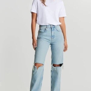 Ginatricot 90s  - Dem är helt oanvända endast testade, säljer pga att jag köpte fel storlek💗