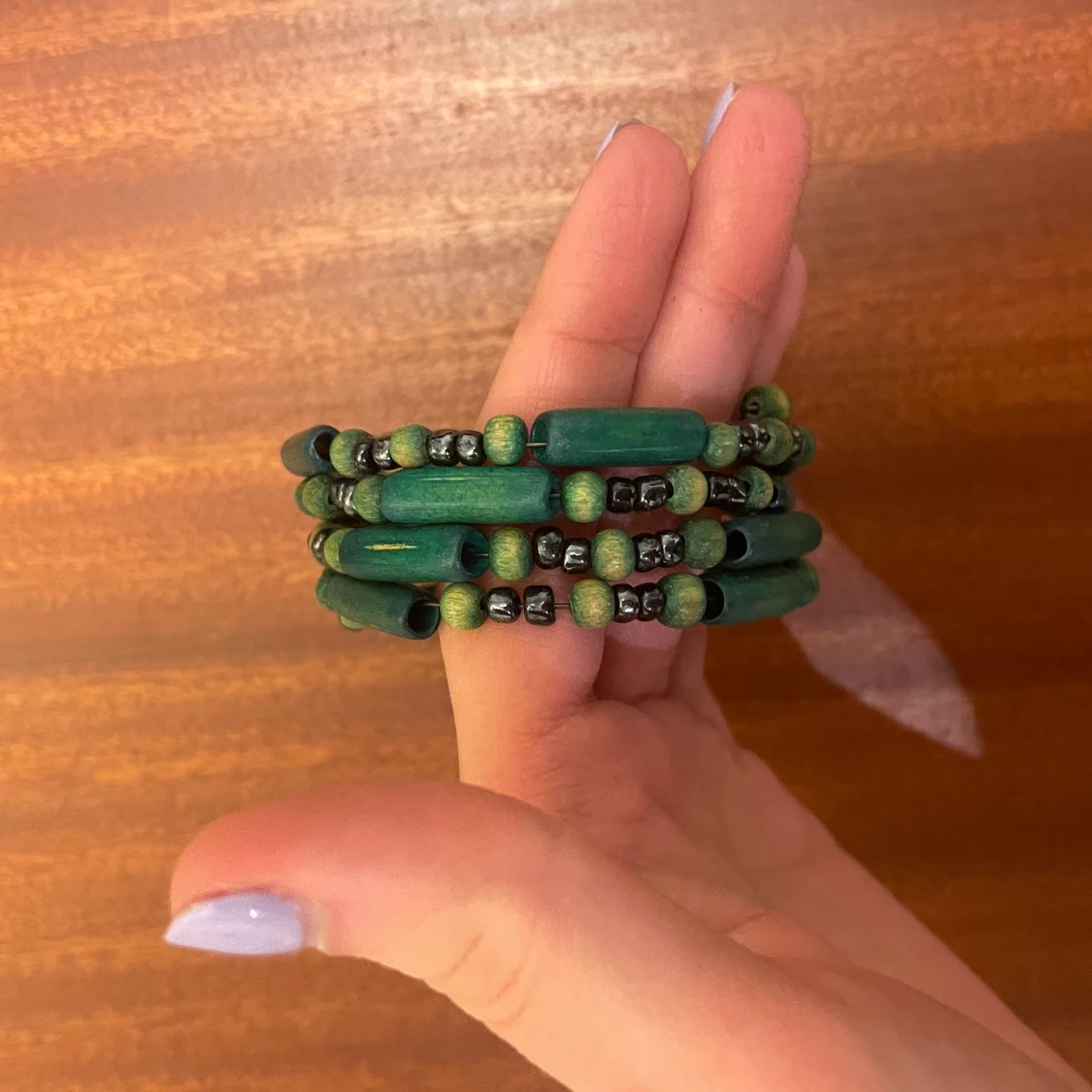 Green beaded bracelet - 90