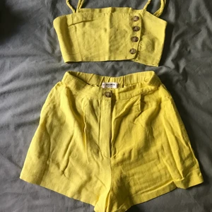 Yellow set Pull & Bear - Super cute yellow set from Pull & Bear. Size S but fits like XS. Short and top. Used once. 