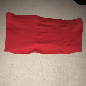 S - Topp , dm för mer info / frakt ingår inte 