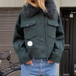 Meotine jacka - Är ENDAST ute efter byte mot en likadan i svart, ifall någon är interiserad skriv gärna till mig privat