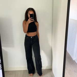 Wide leg jeans från monki  - Stl 26 me. Passar som S/36