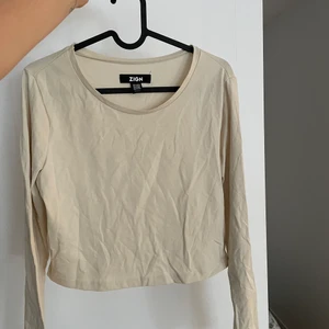 Croptop - Beige crop top