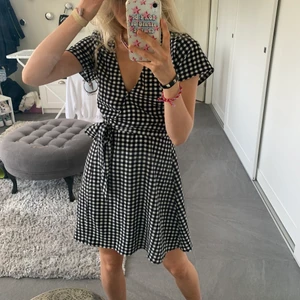 SÅ SÖT KLÄNNING 🖤🖤 - SÅ SÖT KLÄNNING 🖤🖤