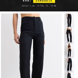 Kostymbyxor - Kostymbyxor från madlady i storlek 32 längd 32 och dom passar mig i längden som är 158 cm och är lite stora i midjan, jag väger 50 kg. Dom är inte använda många gånger men säljer dom eftersom att dom inte kommer till användning. Super fina och kostar egentligen 500kr och med frakt 550kr💘