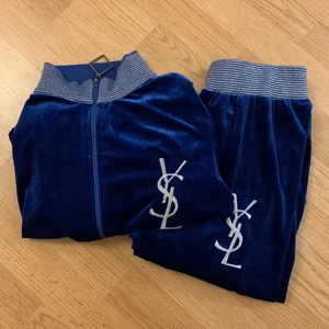 Mjukis set - Oanvänt mjukis set, köpt från en hemsida men minns inte vilken. Väldigt bekvämt! 