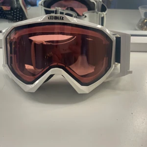 Snygga skidglasögon  - Skidglasögon från blixt!