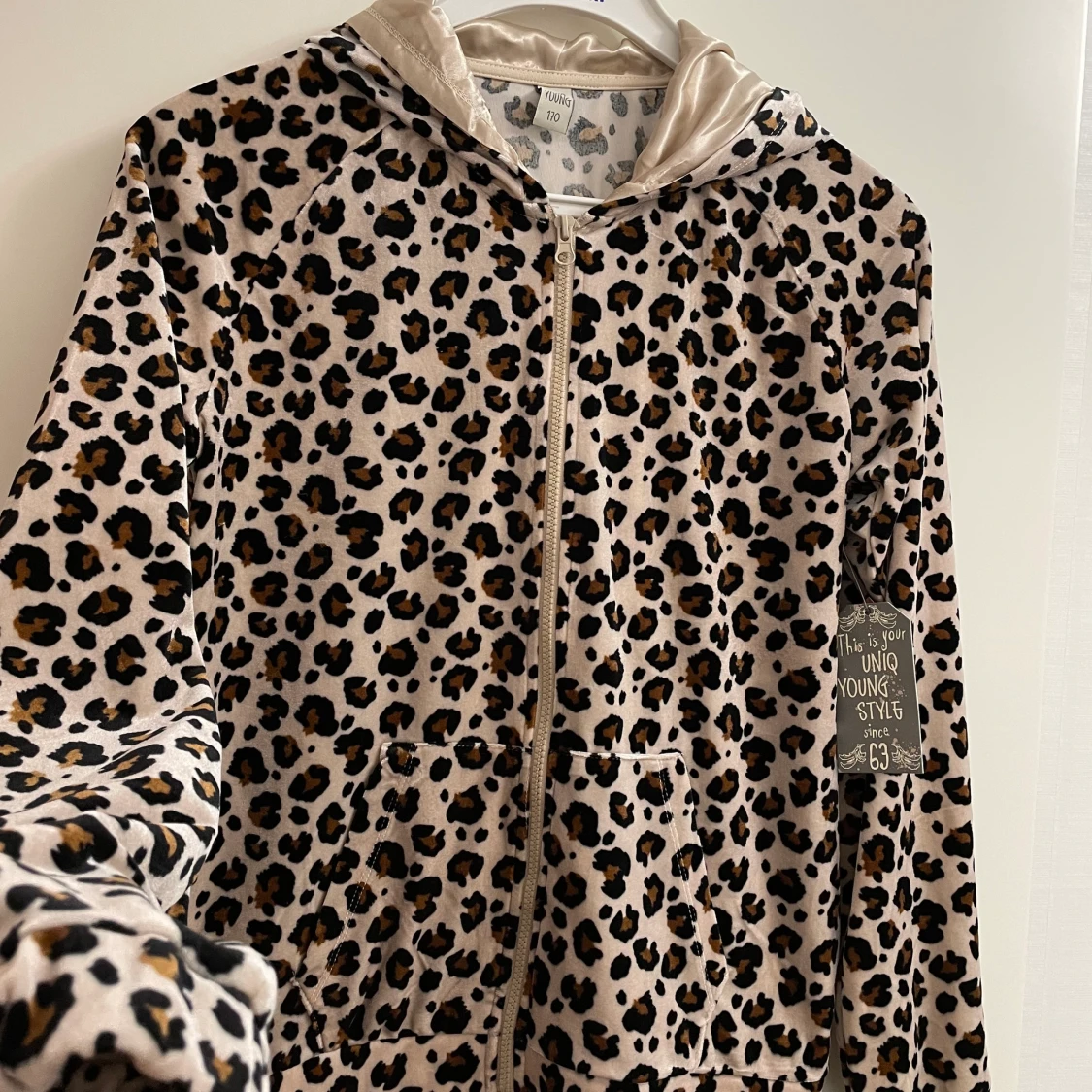 Leopard mysig kofta oanvänd - 91