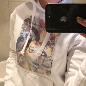 The cool elefant hoodie  - Säljer nu min hoodie från the cool elefant , storlek M så den e lite mer som en S. Små i storleken. Bra skick. 