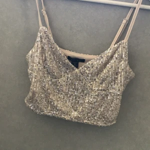 Linne - Festlinne som inte kommer till användning. Använd 1 gång! 